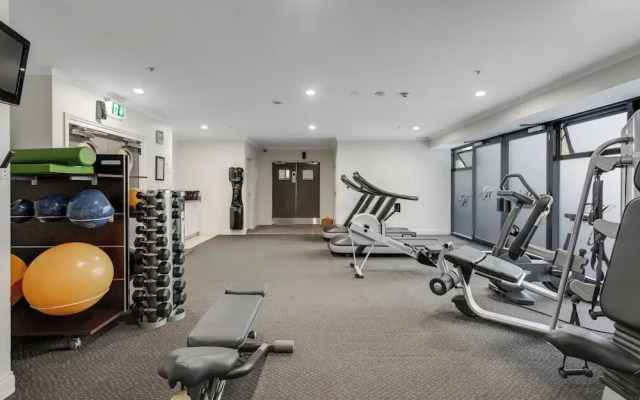 City Hideaway 1 BR Apt with Pool - Gym