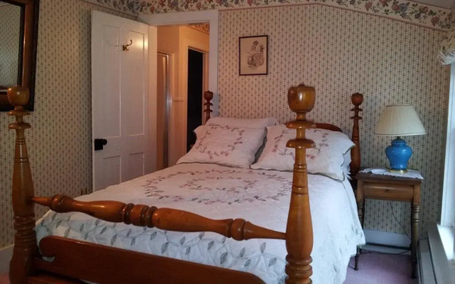 William Seaward Inn