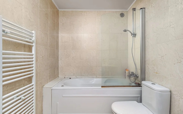 Stylish Stay in Lisbon-Scenic Views