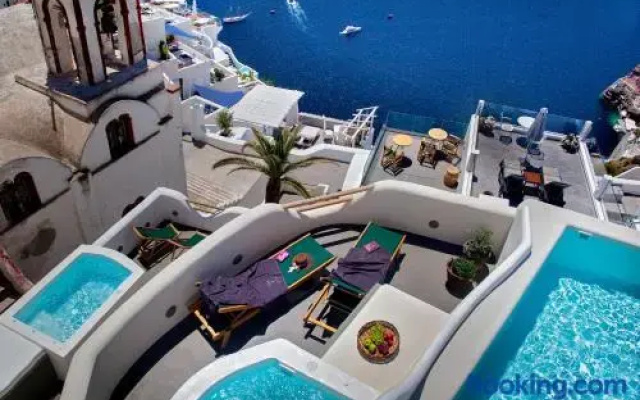 Antithesis Apartments