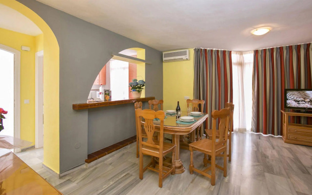 Apartamentos Ona Campanario