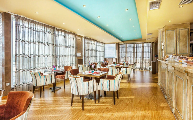 Perea Hotel