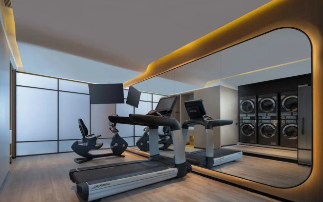 Holiday Inn Express Shanghai On The Bund by IHG