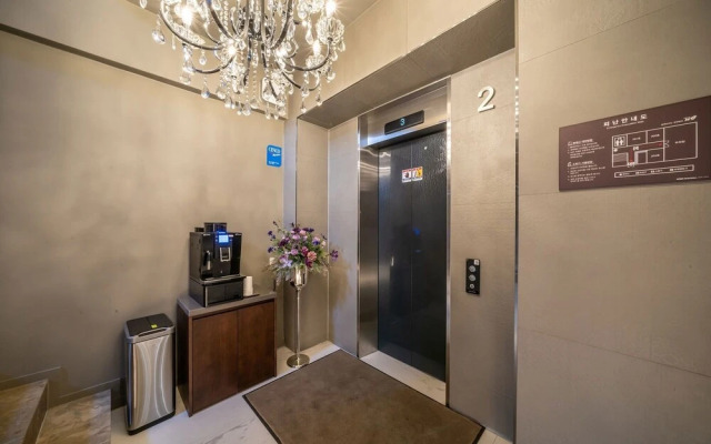 Seongnam 313 Avenue