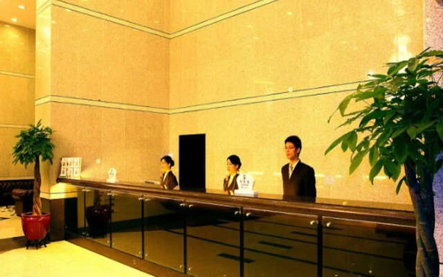 Skyline Plaza Hotel