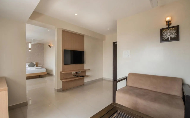 OYO Premium Light House Hill