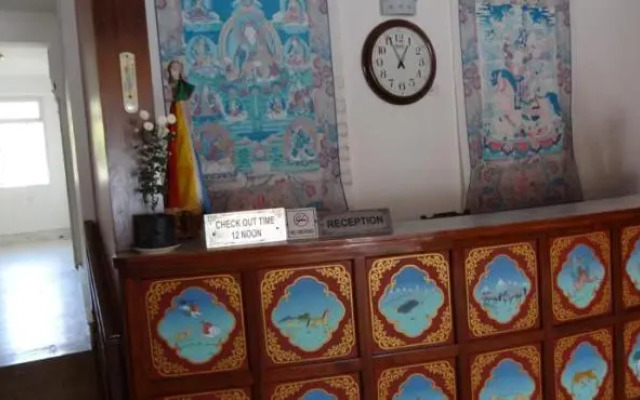 Yuksum Residency