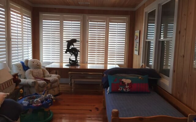Resurrection 629 - 5 Br Home