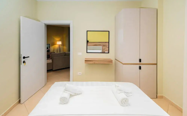 ApartHotel EDA
