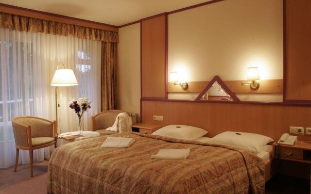 Donna Burghotel am hohen Bogen