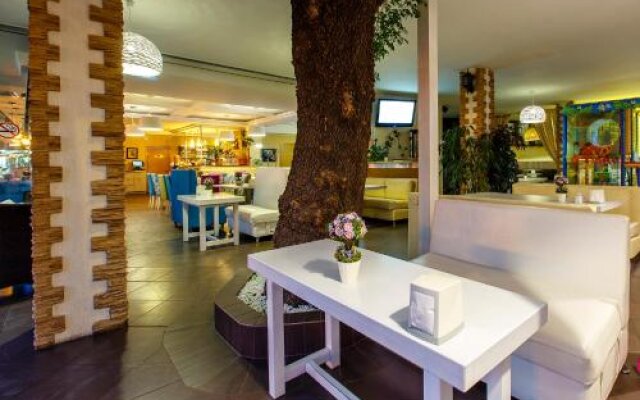 Bravissimo Hotel