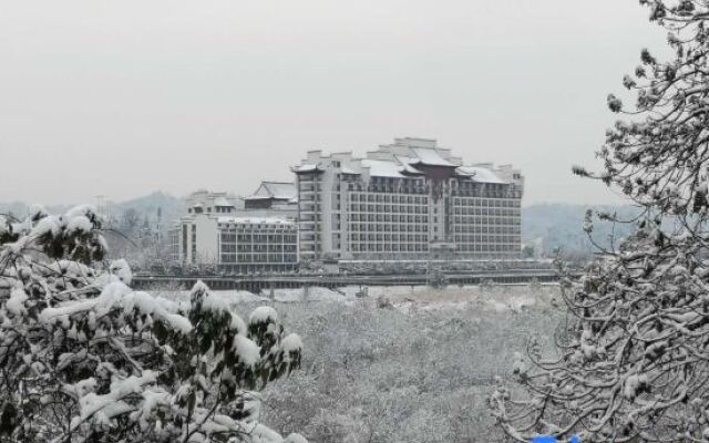 Wuyuan Xinbang Hotel (Wu Nvzhou Branch)
