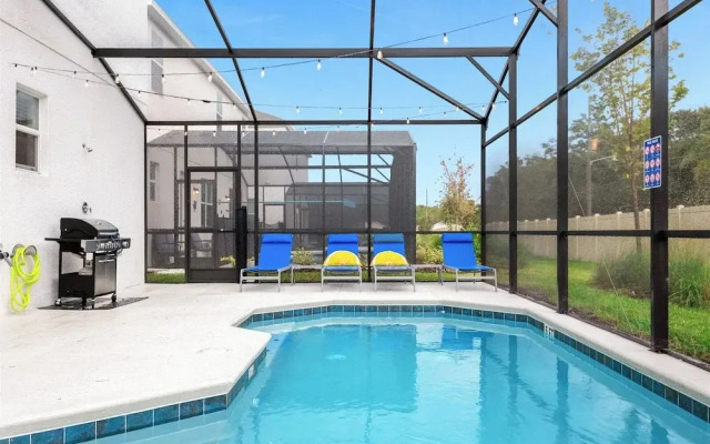 Upstay - Guest Home w Cinema Theme Rooms