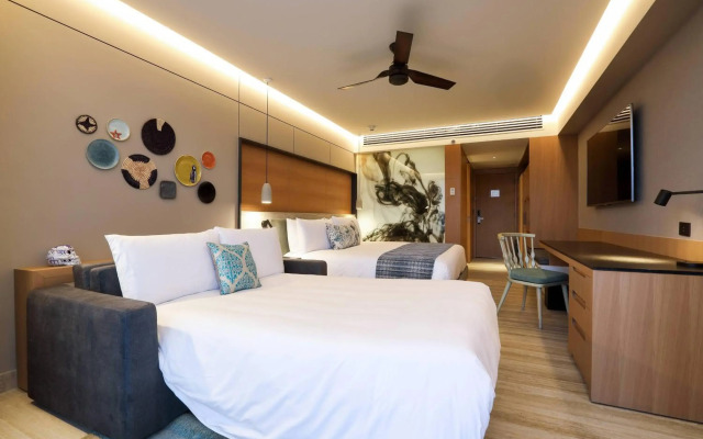 Renaissance Cancun Resort & Marina