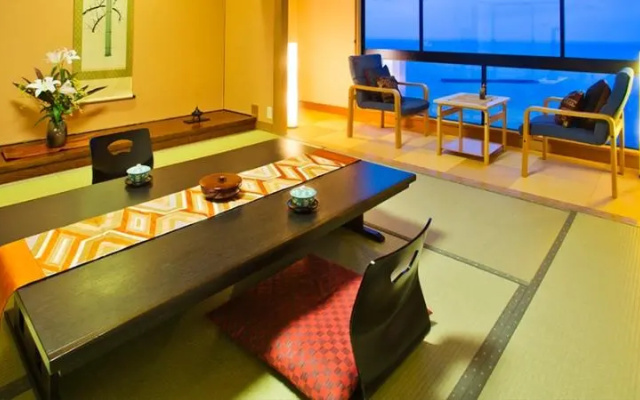Yuhigaura Onsen Ryokan Yuhigaura — 4-star hotel in Kyotango