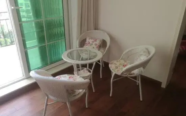 Qixiaoshu Youth Hostel