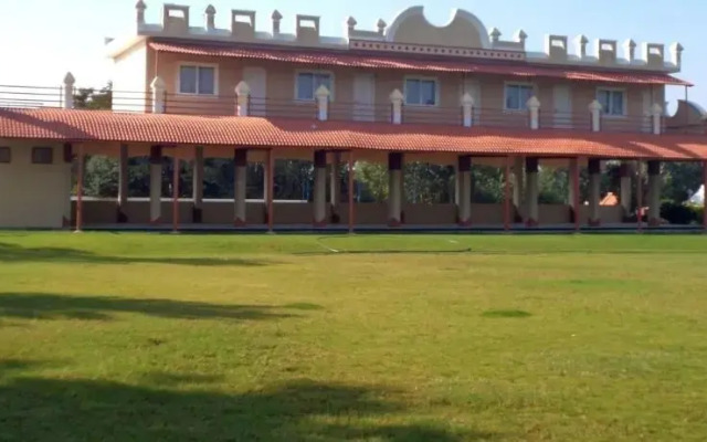 Celebrity Club & Resort