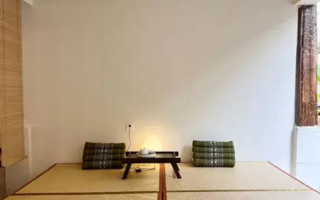 Xishuangbanna Jinghong Anyue Dai Feng Vacation Villa (Manhanaguzhai Branch)