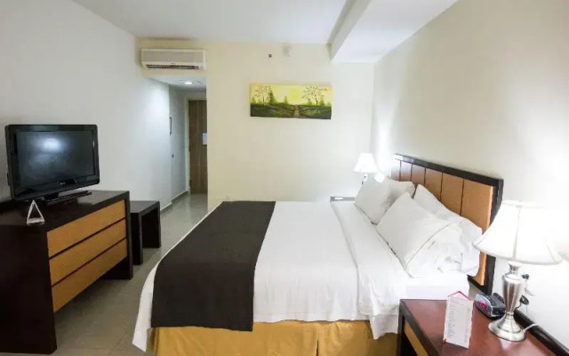 Holiday Inn Express Paraiso Dos Bocas