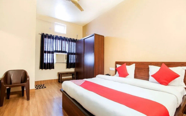 Hotel Crystal Riverside by OYO Rooms