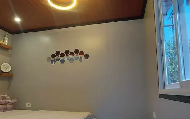 B&F Travellers Inn