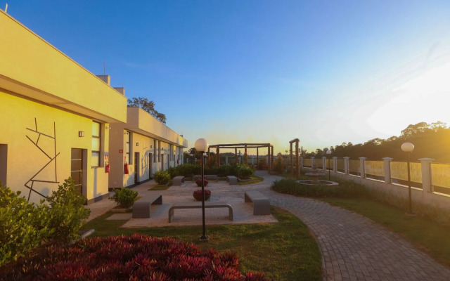 Bristol Villaggio Rosa Arujá