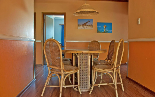 Sandcastle Apartments cc