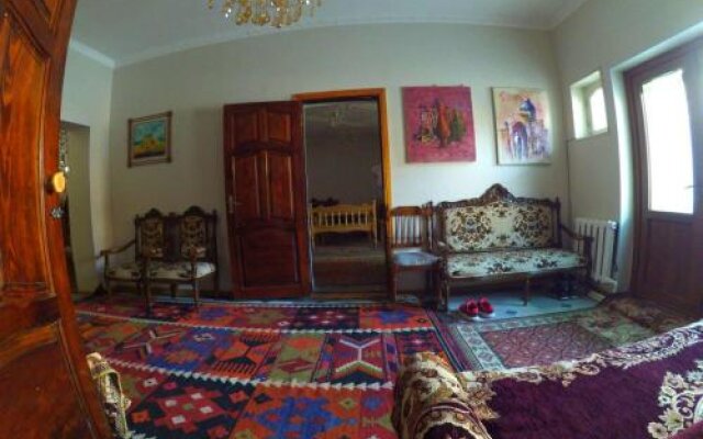 Rumi Mini-Hotel & Hostel