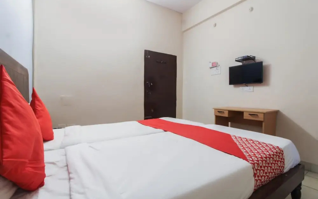 OYO 70733 Hotel Regal
