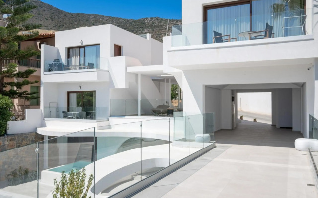 Mika Villas