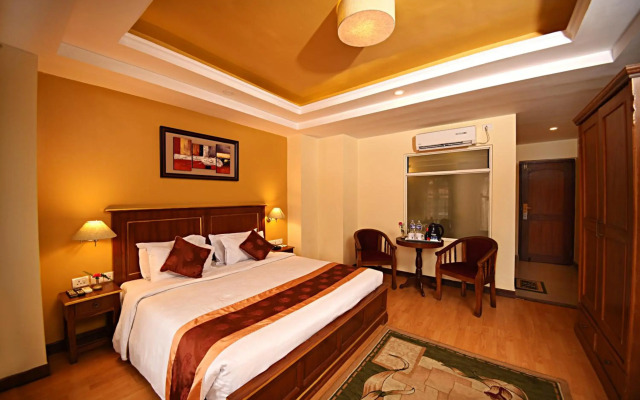 DOM Himalaya Hotel