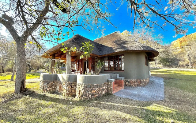 MILIMA Big 5 Safari Lodge