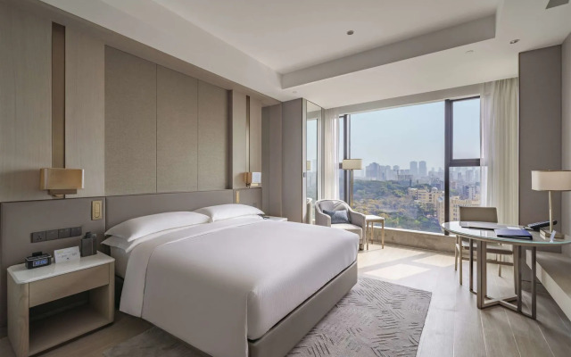 DoubleTree by Hilton Shenzhen Nanshan Hotel & Residences