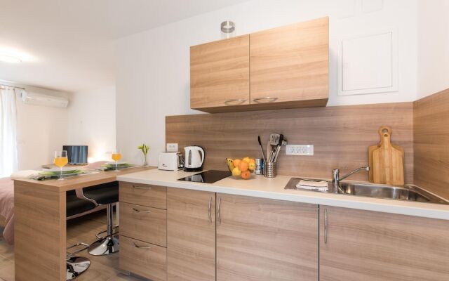 Studios And Room Solis Ideal For Couples