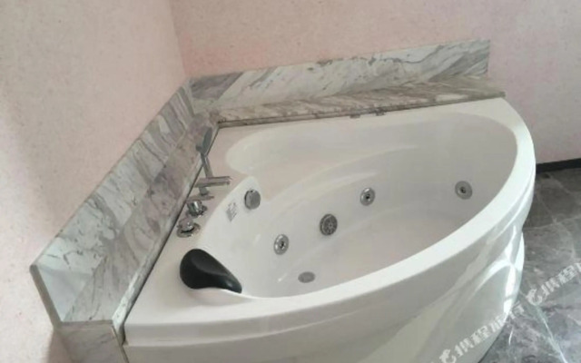 Guangzhou Babala Hotel