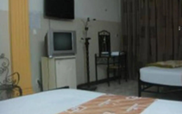 Minh Tien Hotel – Guest Rooms – Ho Chi Minh City