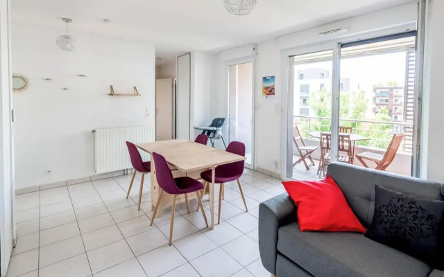 La loge du Minotaure, cosy, parking et bureaux