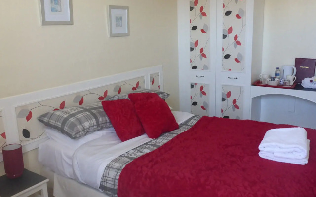 The Warwick Southport