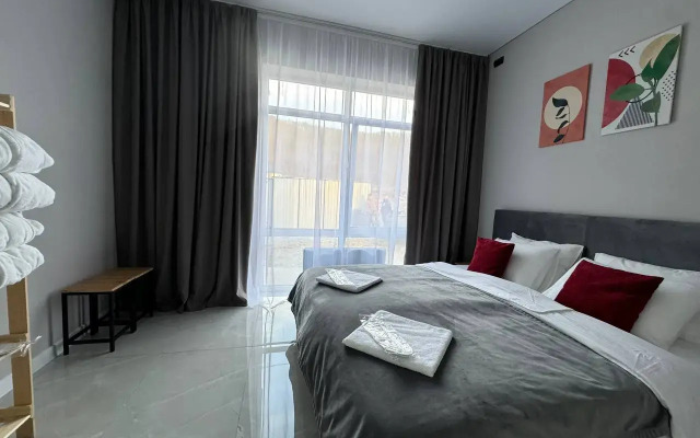 Коттедж "Небо" с подогреваемым бассейном и сауной