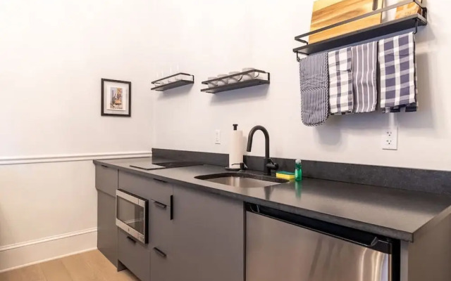 Thena Hotel -Ground Floor 1 Bedroom