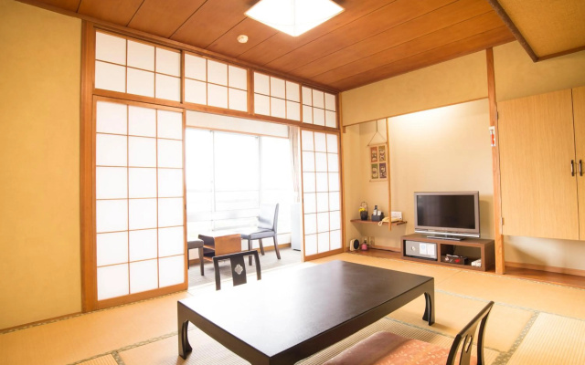 Arima Onsen Motoyu Ryuusenkaku – Guest Rooms – Kobe