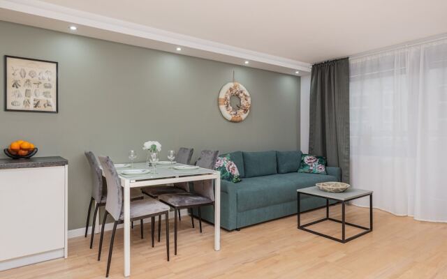Apartment Gdańsk With Balcony by Renters