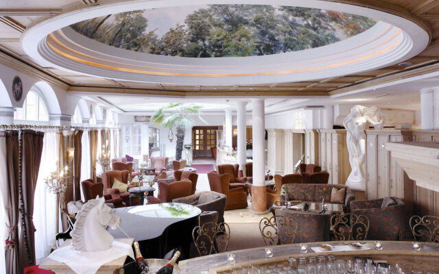 Hotel Weisses Rössl Kitzbühel