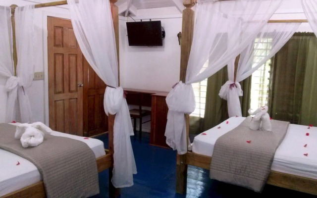 Las Palmas Beach Hotel