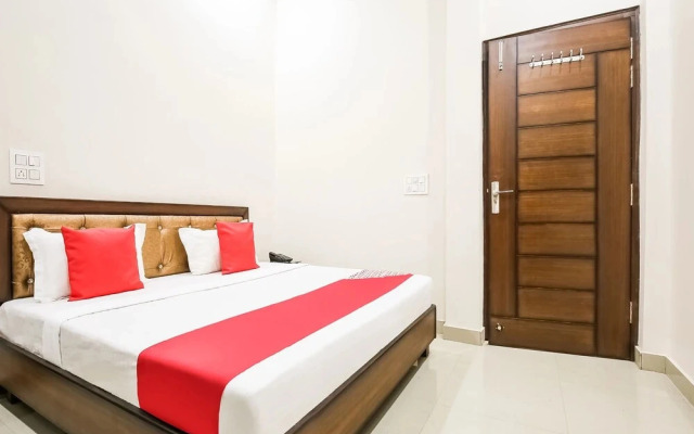 Hotel Goldenland by OYO Rooms
