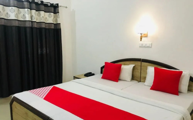 Hotel Sahaj Villa by OYO Rooms
