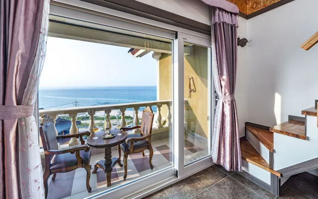 Gangneung Pension Sea and - Pet Friendly