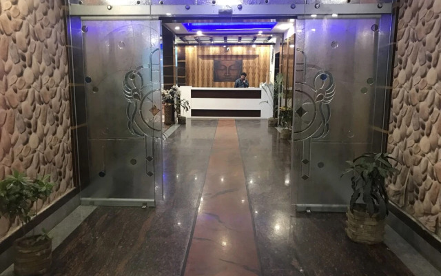 Hotel Minakshi International