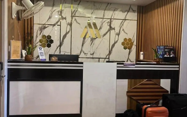Avenue Suites