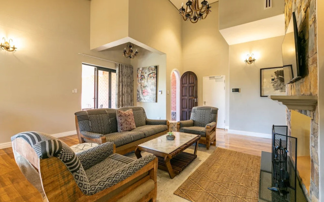 Bali and Eva Midlands